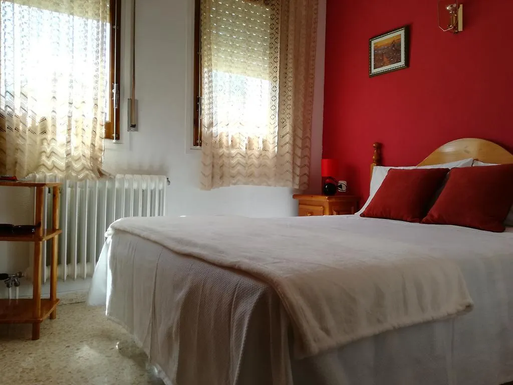 Hostal Los Pinares Lloret de Mar 2*,  Spagna
