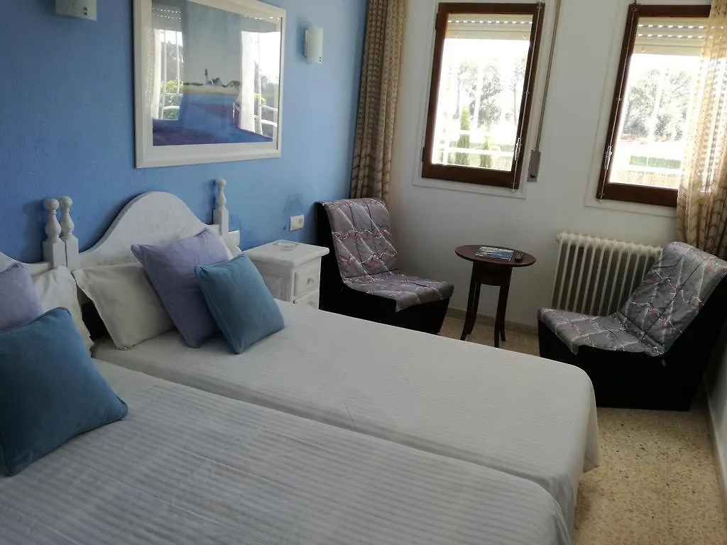 Affittacamere Hostal Los Pinares Lloret de Mar