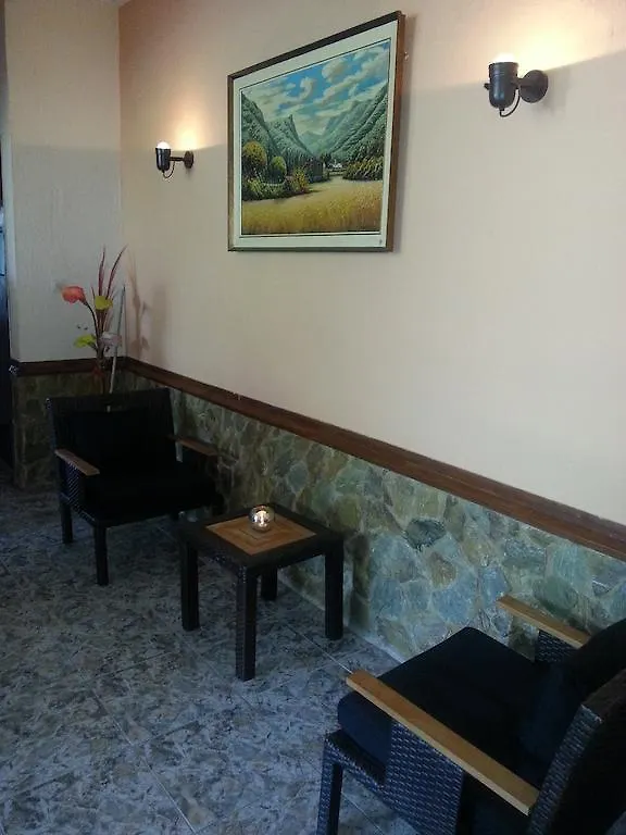 Hostal Los Pinares Lloret de Mar Affittacamere